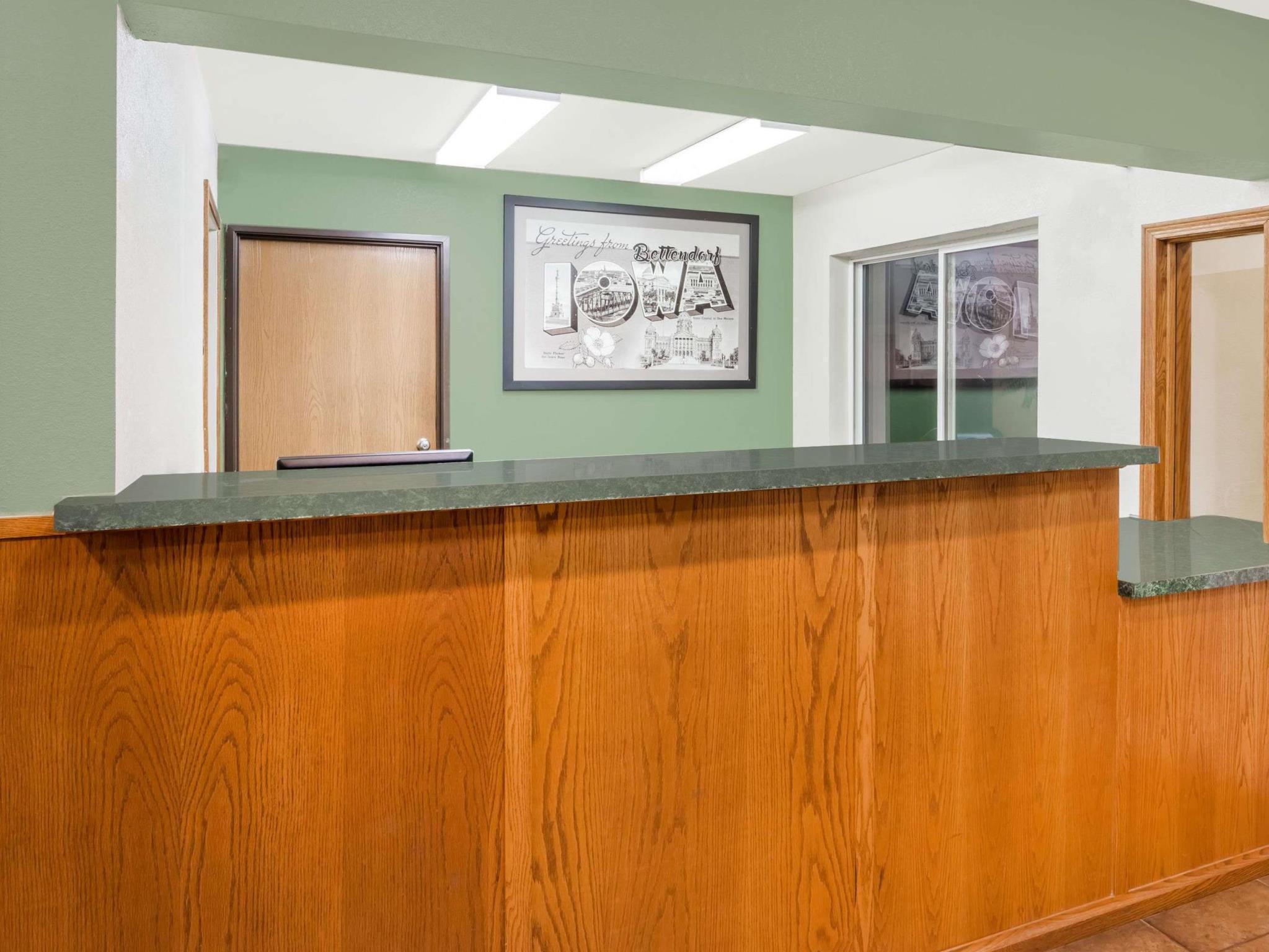 Surestay Plus Hotel By Best Western Bettendorf Eksteriør billede